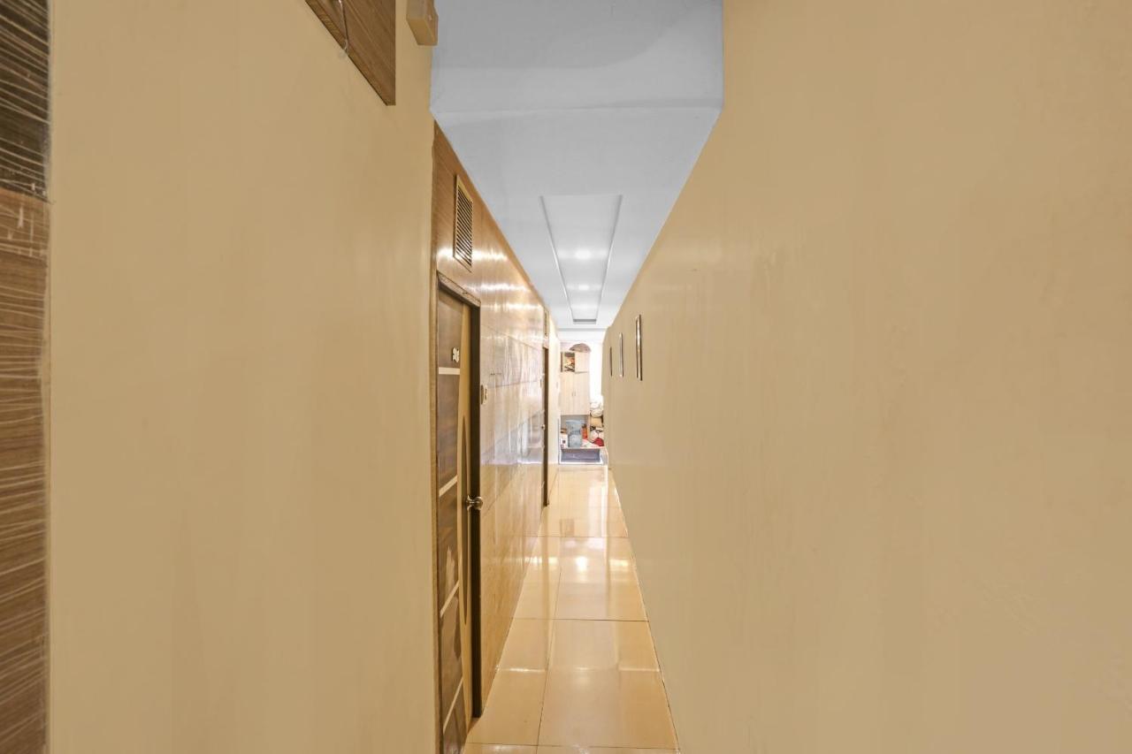 Hotel Oyo 84398 Maroshi Residency 3*
