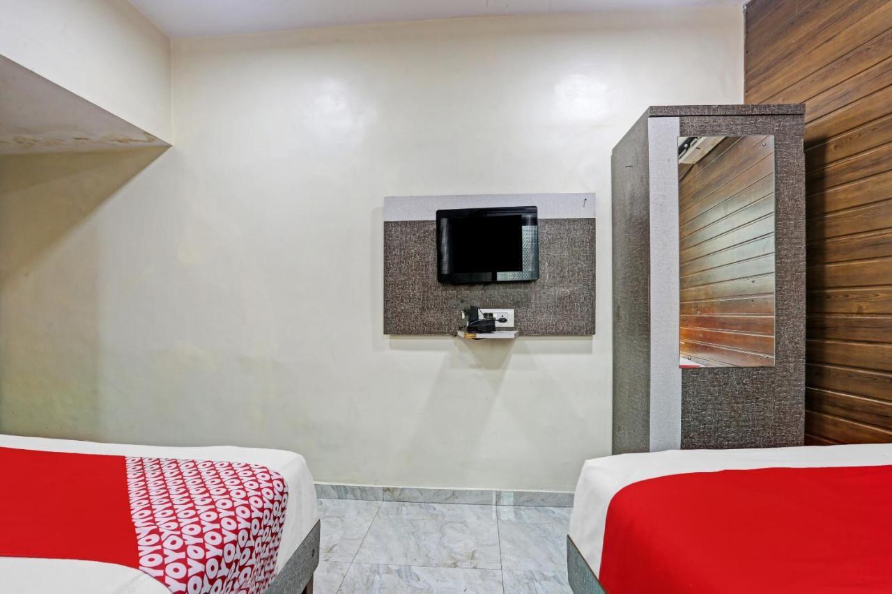 Oyo 84398 Maroshi Residency 3*