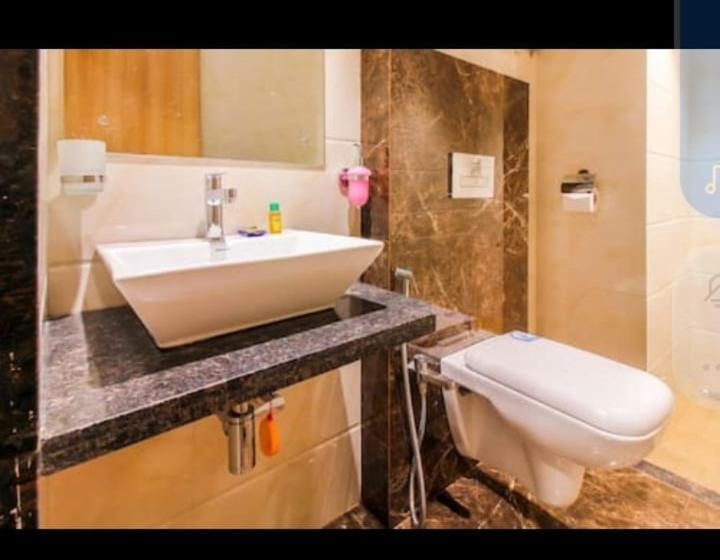 Hotel Royal Oak Navi Mumbai-Stz 1002 Guest house Mumbai