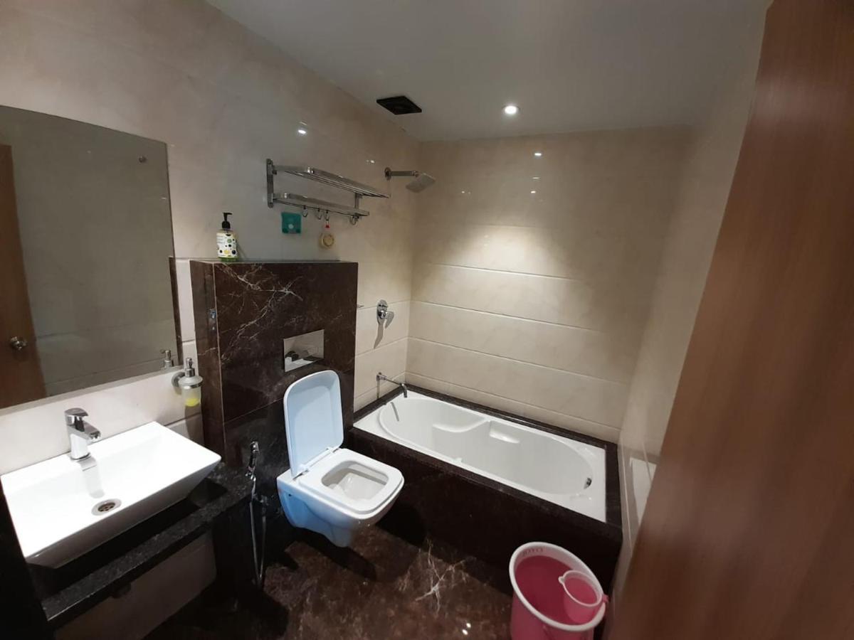 Hotel Royal Oak Navi Mumbai-Stz 1002 Guest house