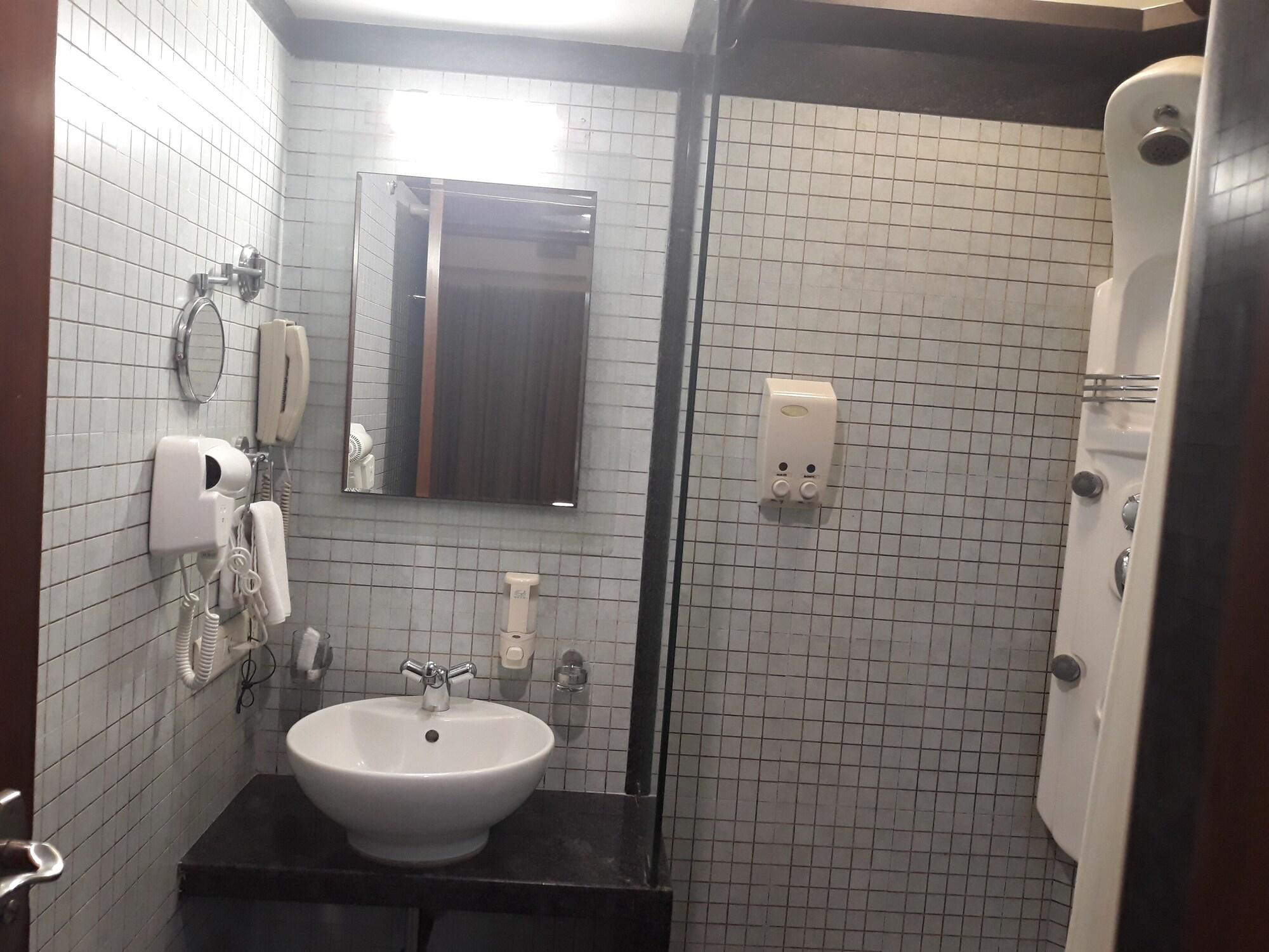 Fabhotel Shubhangan - Nr Bandra Hotel Mumbai