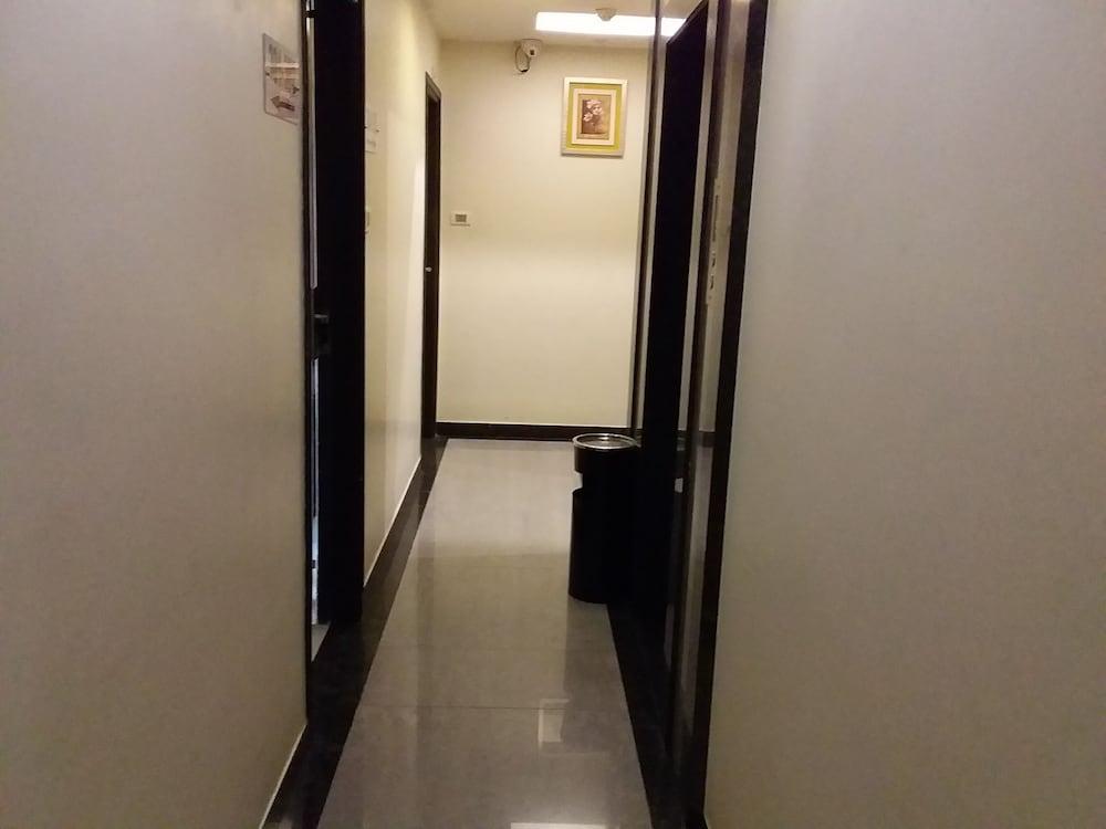 Hotel Fabhotel Shubhangan - Nr Bandra 3*