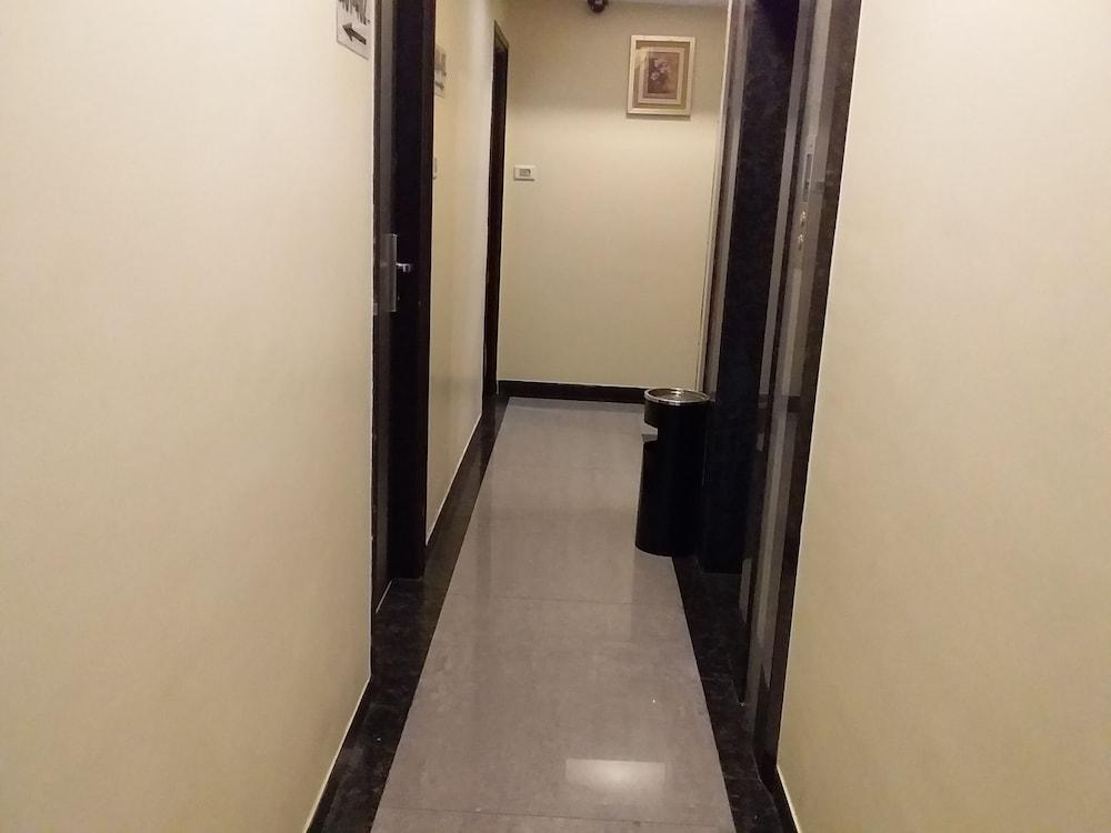 Fabhotel Shubhangan - Nr Bandra