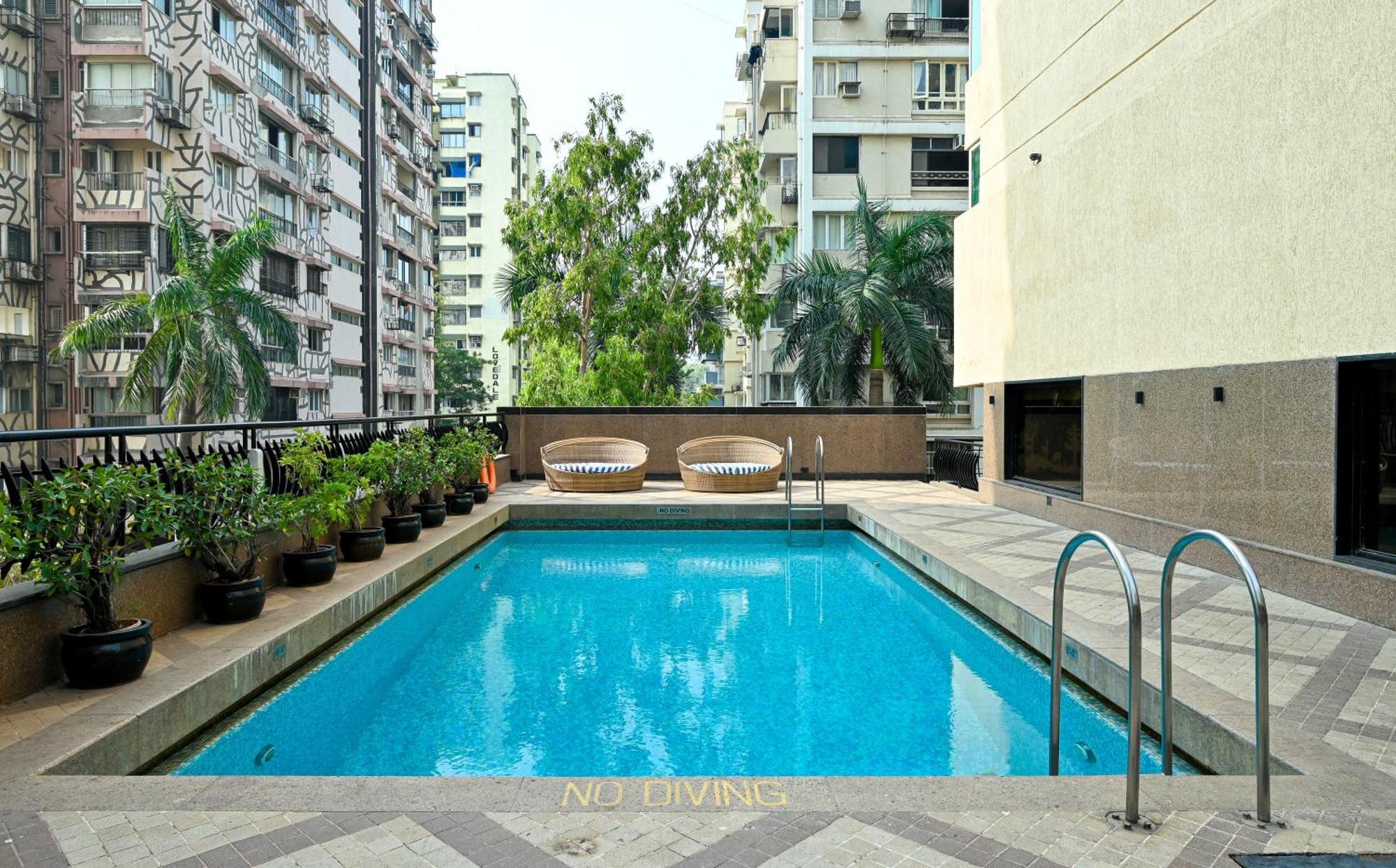 Fariyas , Colaba Hotel