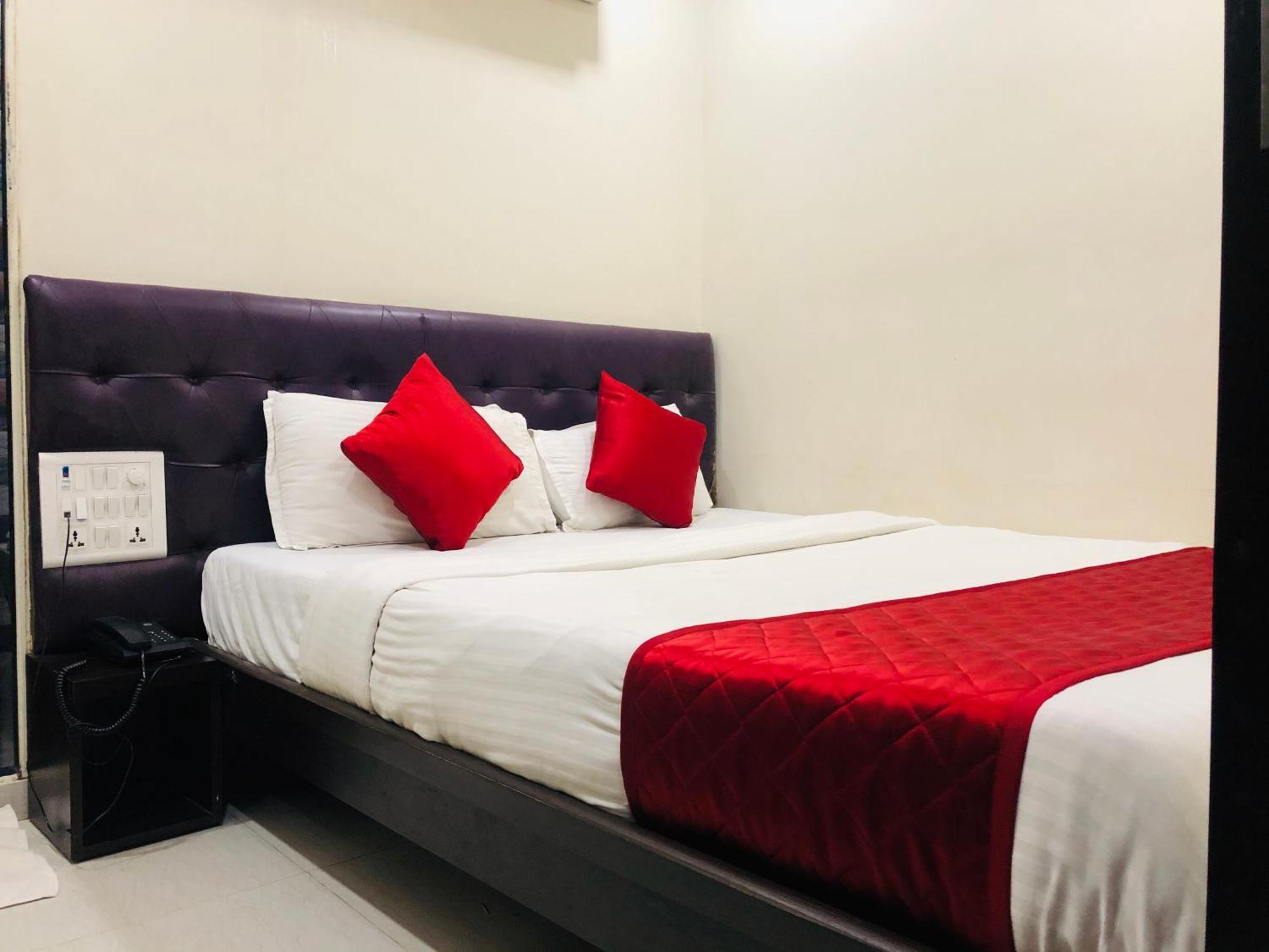 Hotel Guestinn Residency