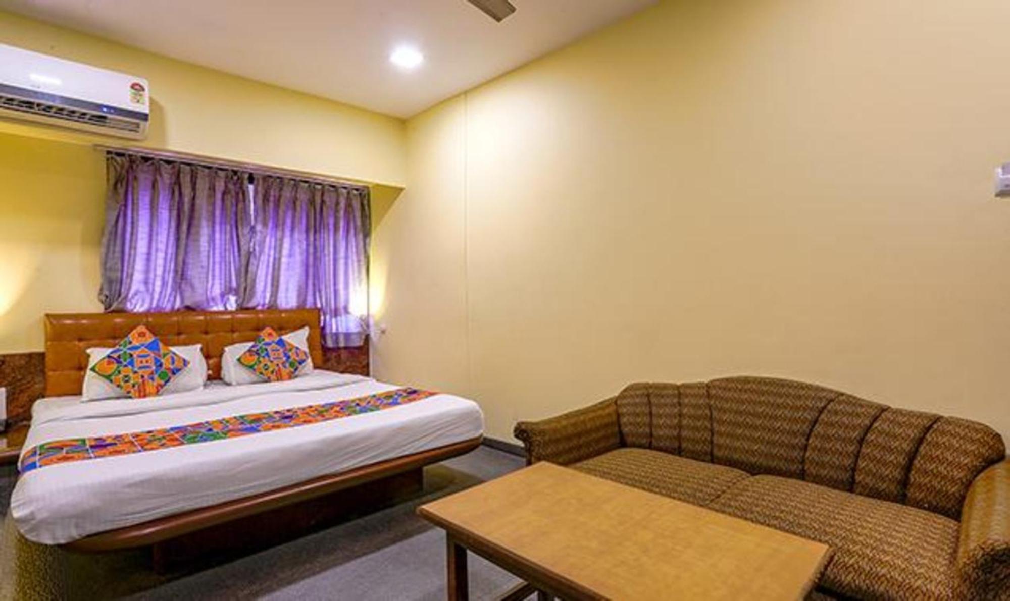 Fabexpress Jayshree - Nr International Airport 3*