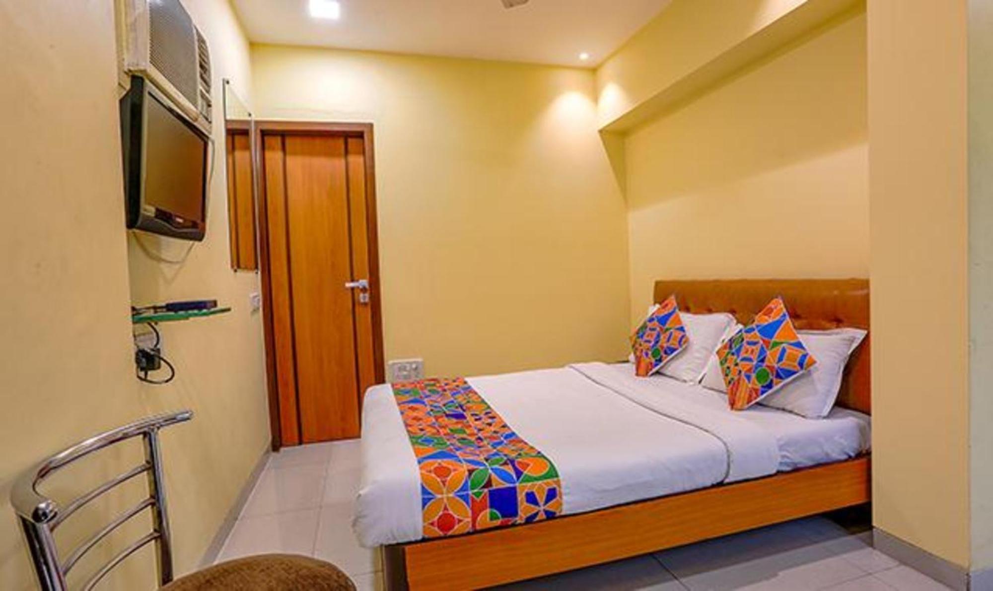 Hotel Fabexpress Jayshree - Nr International Airport Mumbai