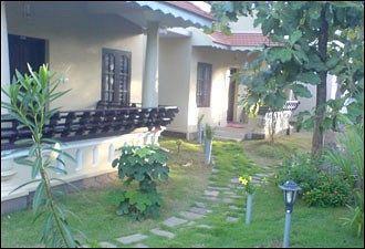 Signature Hotel 2*