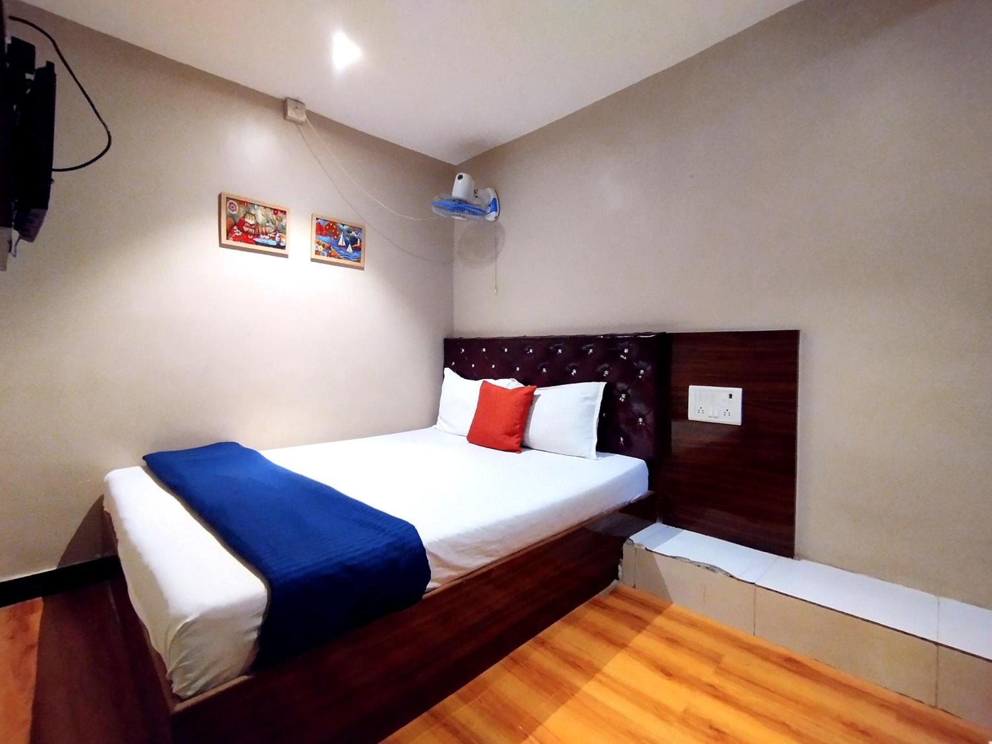 Aspen Hotel 3*