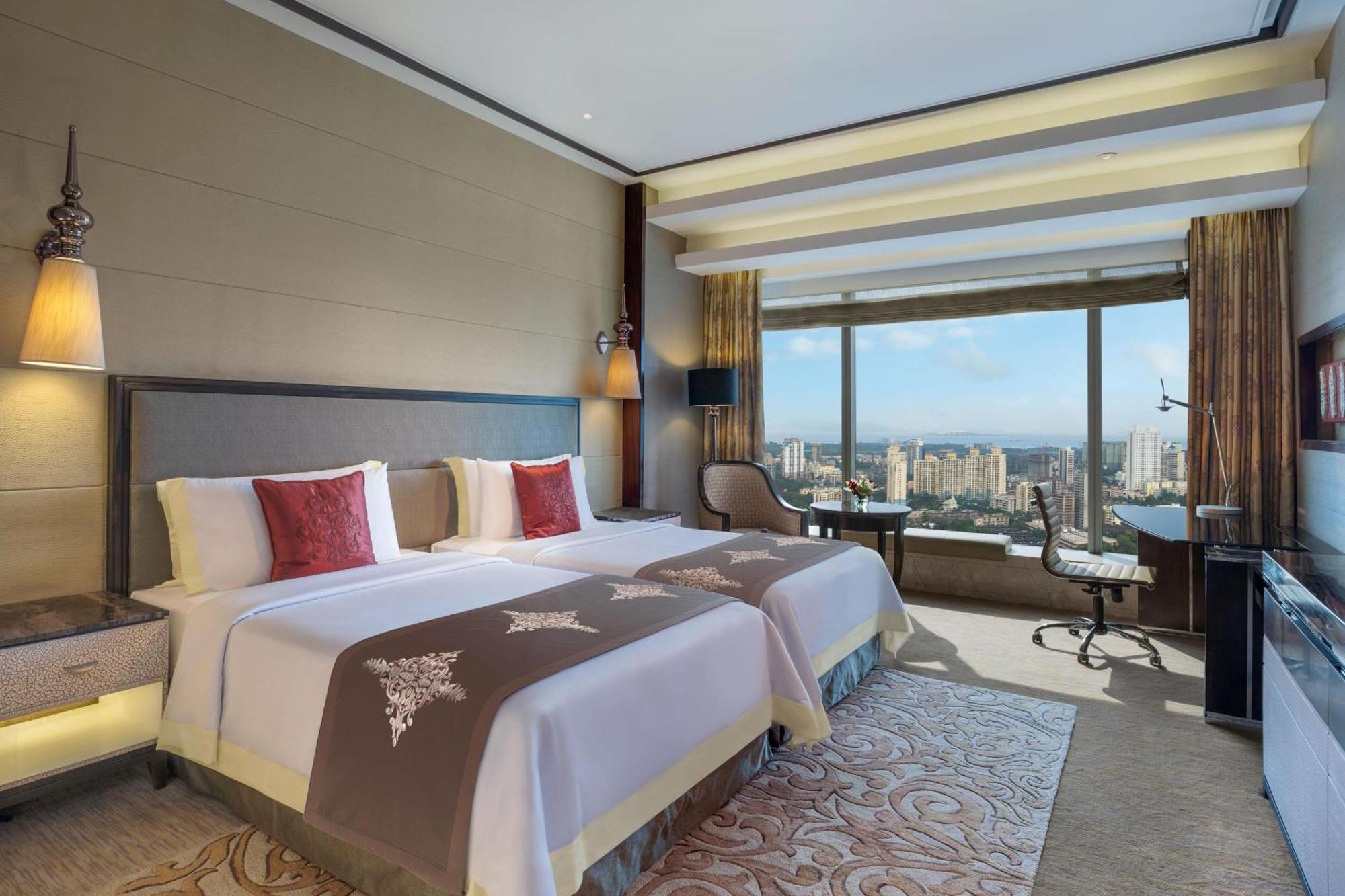 The St. Regis 5*