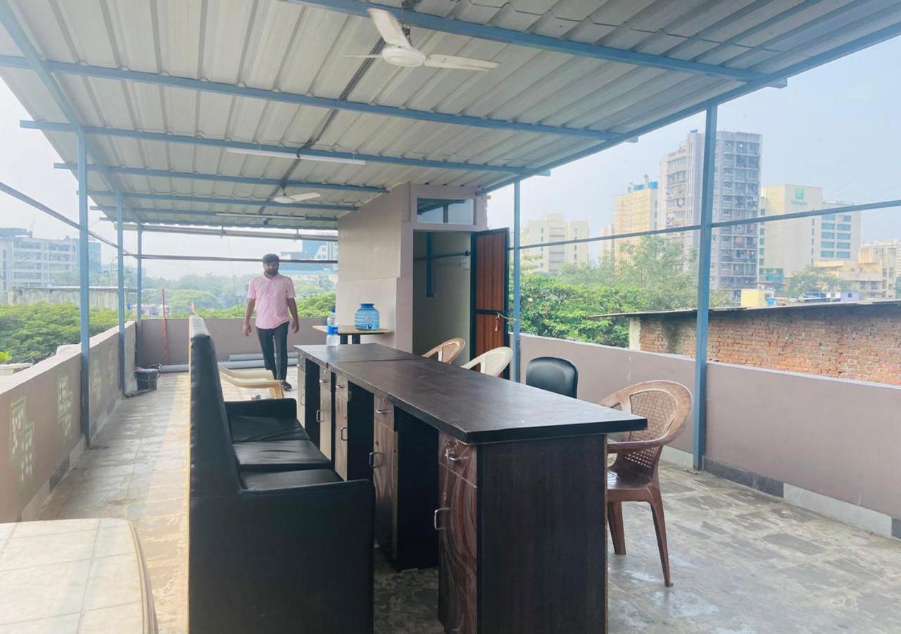 Jai Shree Shyam Capsule hotel Mumbai