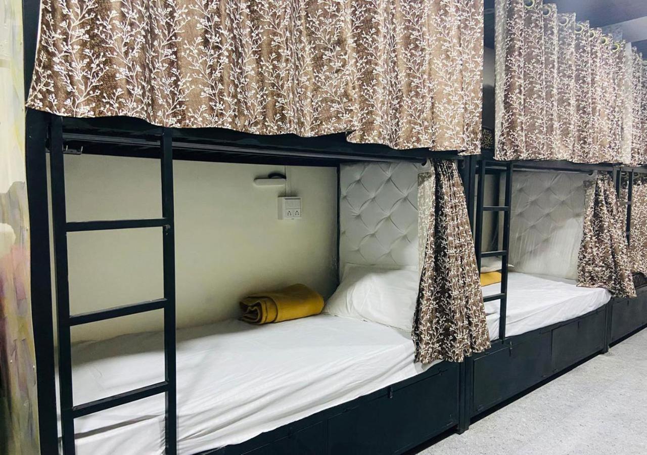 Capsule hotel Jai Shree Shyam *
