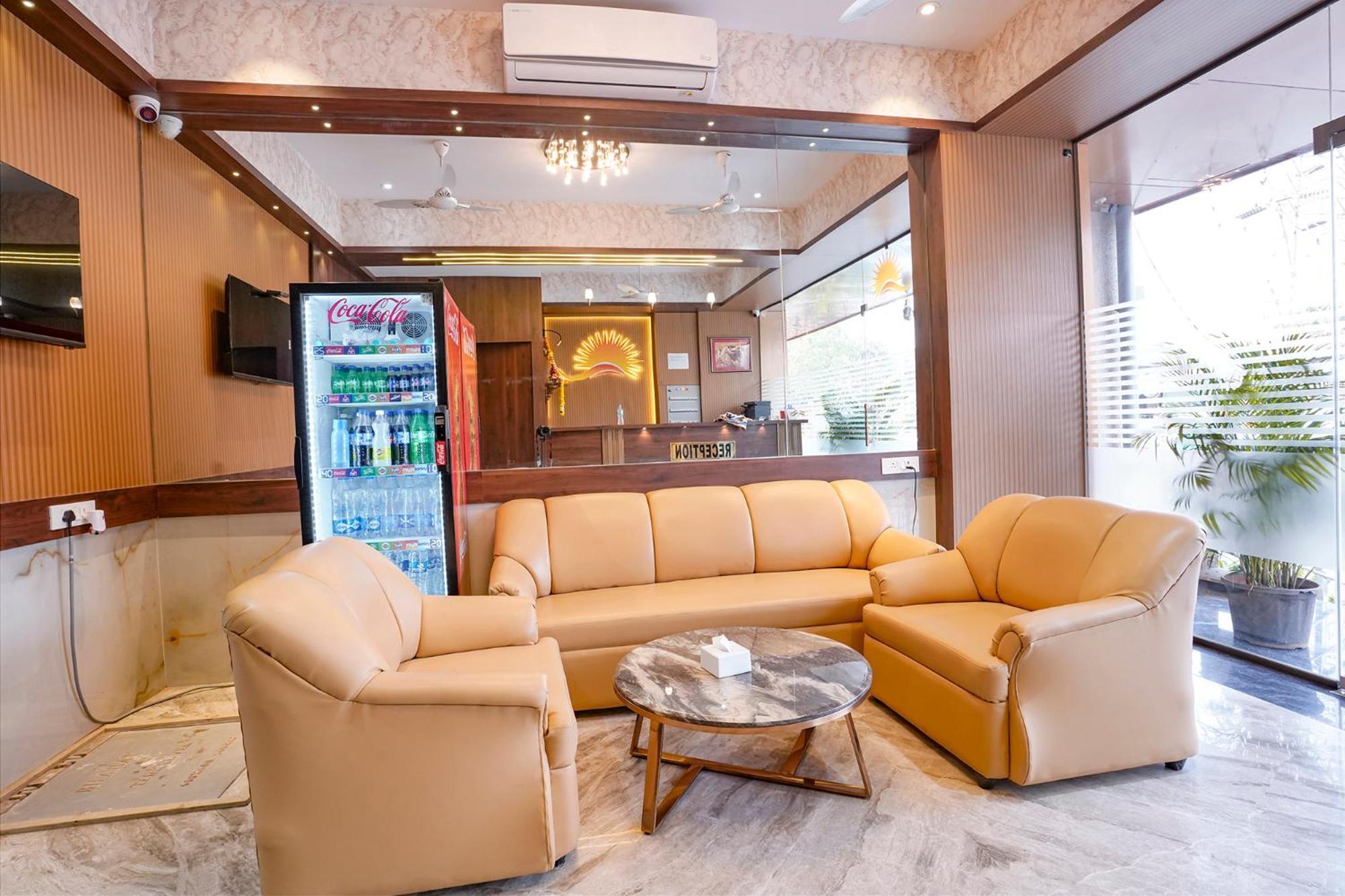 Fabhotel Sunshine Residency 3*