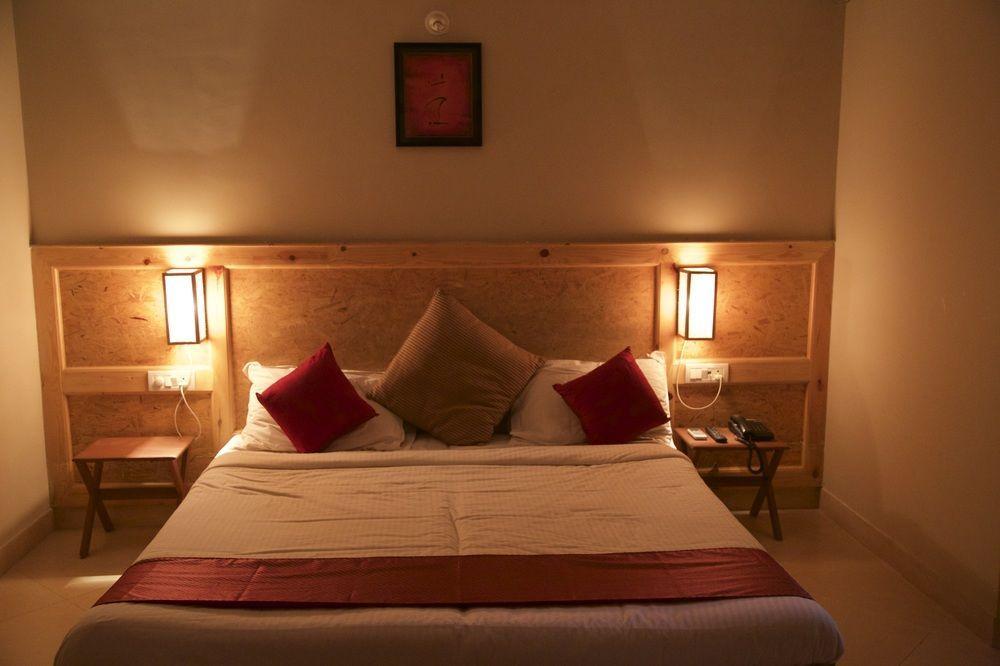 Fabhotel The Adore Palace 3* Mumbai