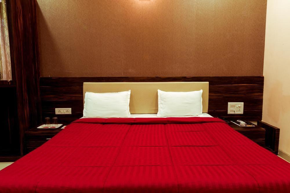 Fabhotel The Adore Palace Hotel Mumbai