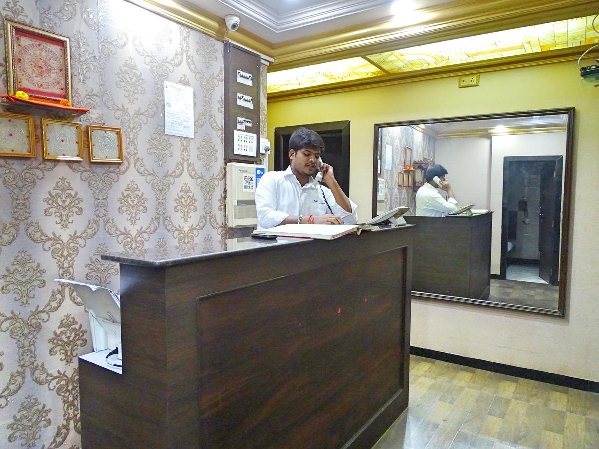 Lodge Sai Sharan Lodging *