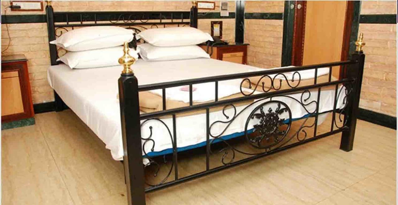 Hotel Hira 2*