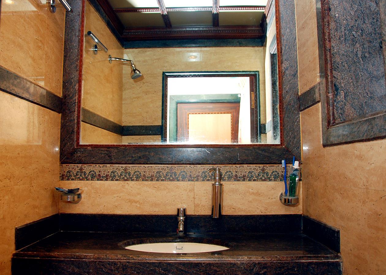 Hotel Hira Mumbai