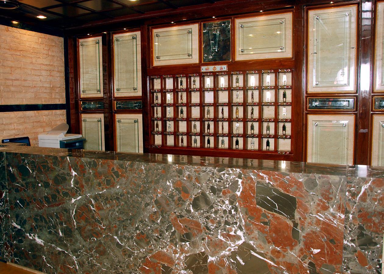 Hotel Hira Mumbai