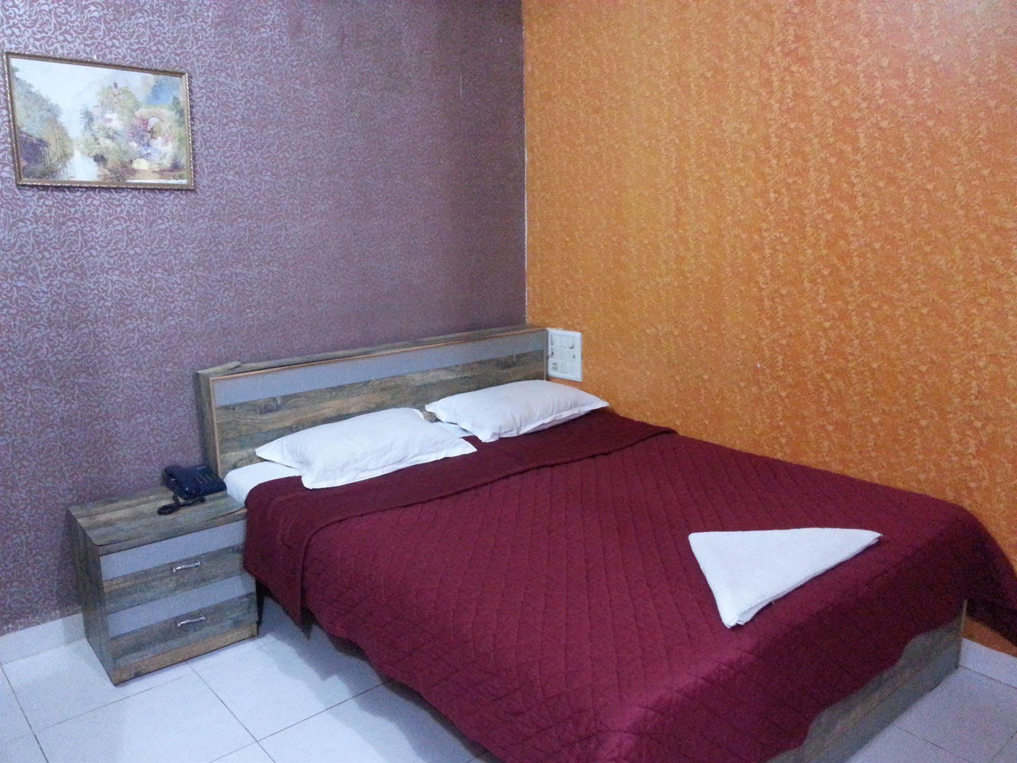 Sea Sands 3*