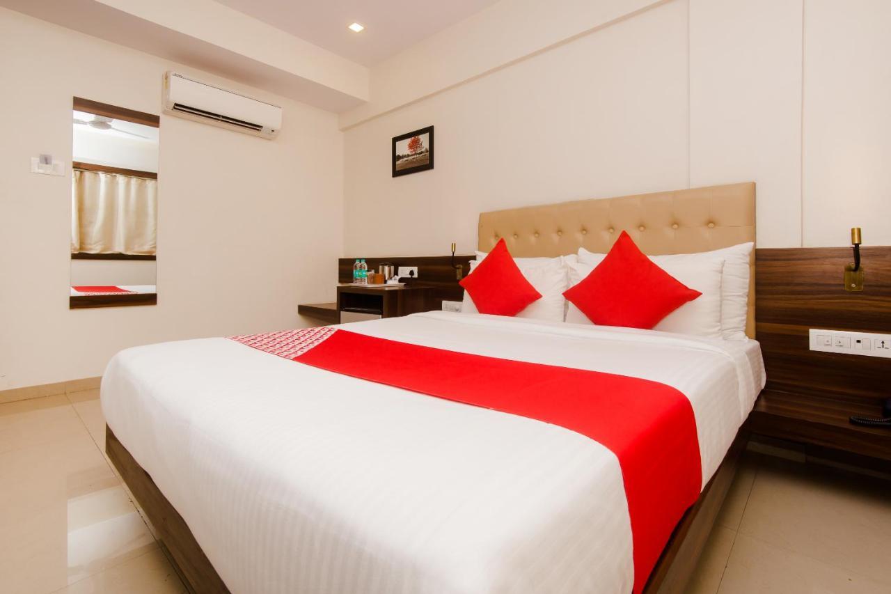 Hotel International- Near T2 International Airport Mumbai