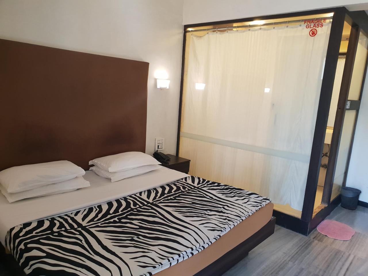 Milan International Hotel Mumbai