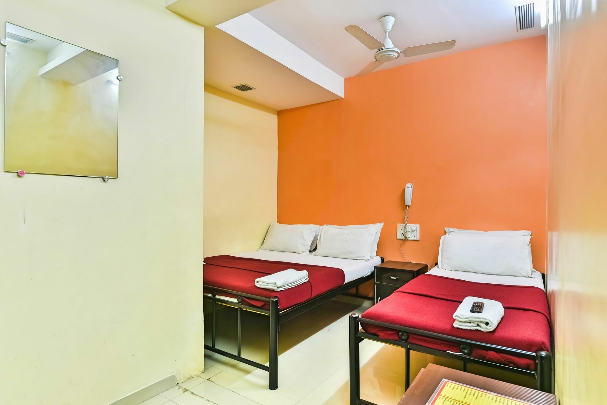 Decent Inn 2*