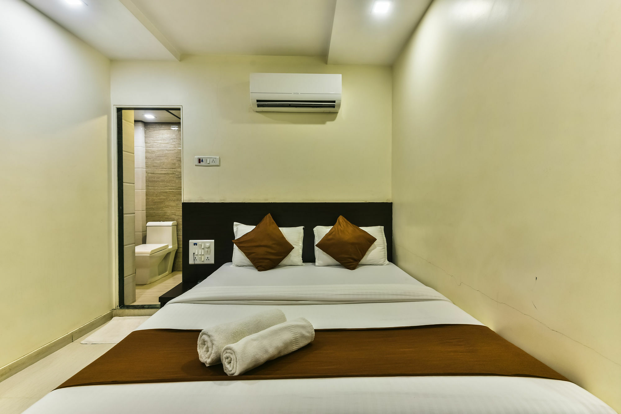 Guestinn Residency Hotel