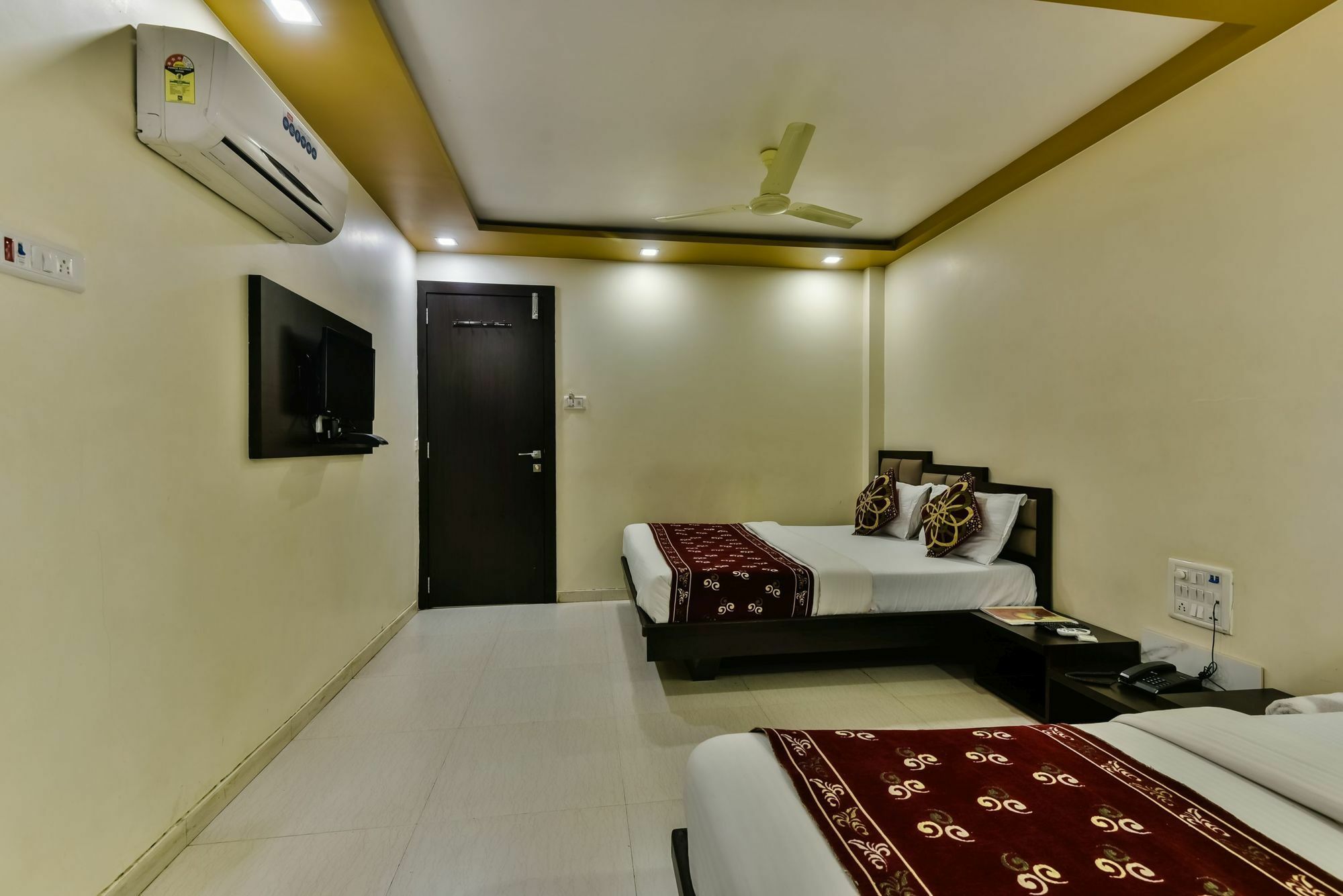 Hotel Guestinn Residency Mumbai