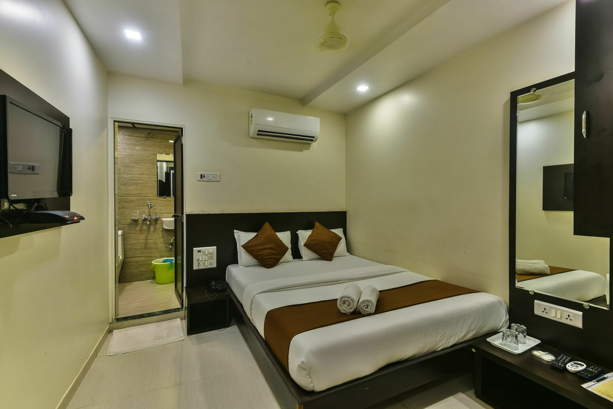 Hotel Guestinn Residency