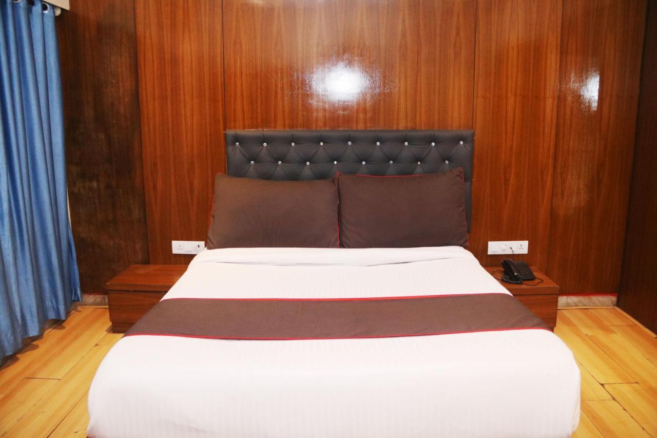 West - Andheri West Hotel